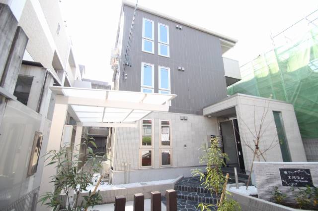 建物外観　綺麗な外観ですね。