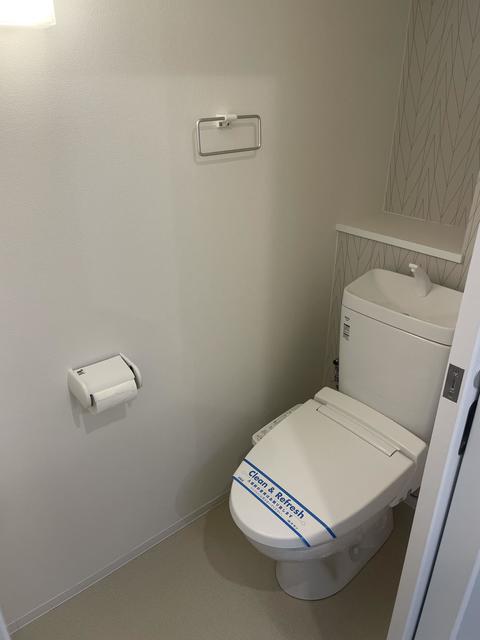 トイレ　※写真は同タイプ住戸です。