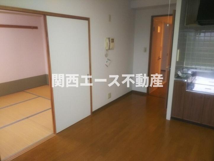 ビューハイツ四條畷の居間写真