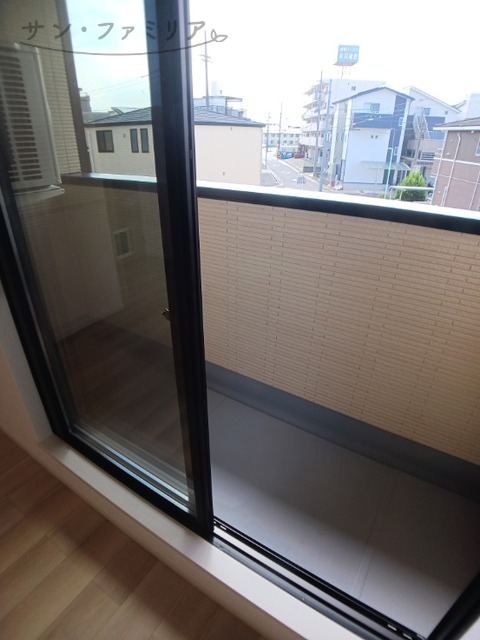 バルコニー　イメージ写真