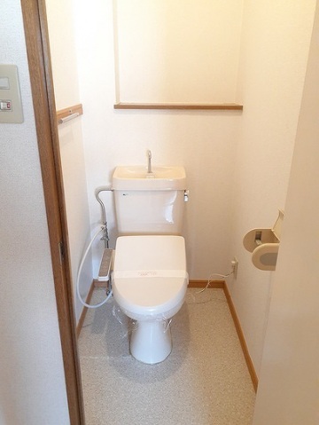 トイレ　写真は別のお部屋になります。