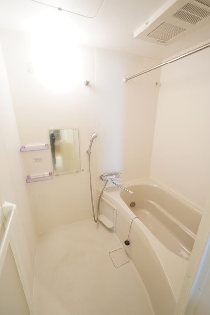 SOLASIA residence高円寺IIIの風呂写真