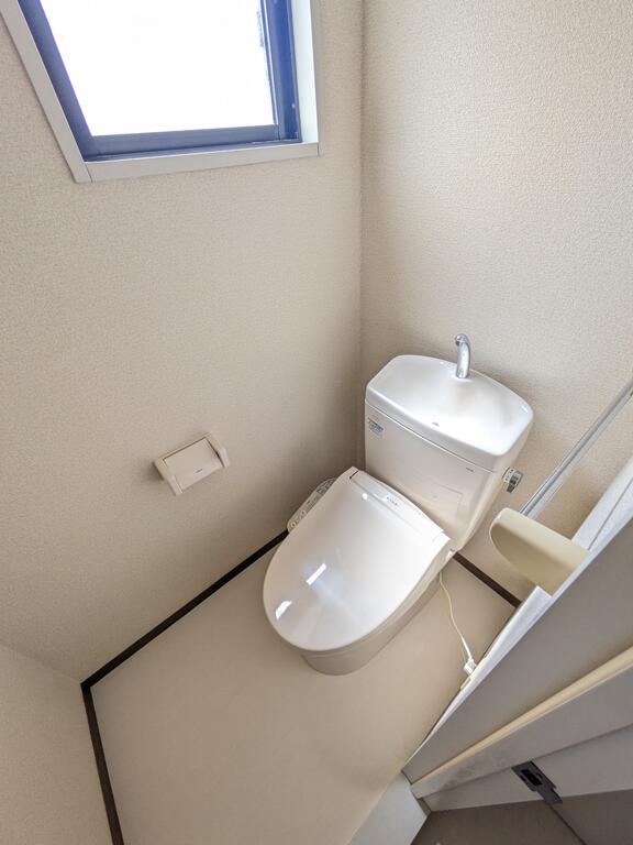 メゾンくりの木 B棟のトイレ写真