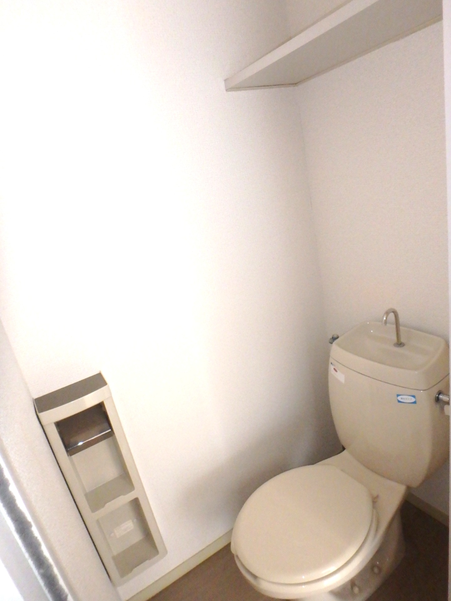 仙台市地下鉄東西線 連坊駅 徒歩5分 2階建 築31年のトイレ写真