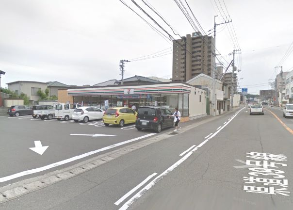 コンビニ　セブンイレブン徳島吉野本町6丁目店（コンビニ）まで445m