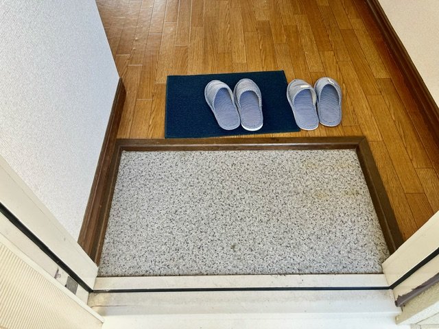 フォーブルおかたの玄関写真