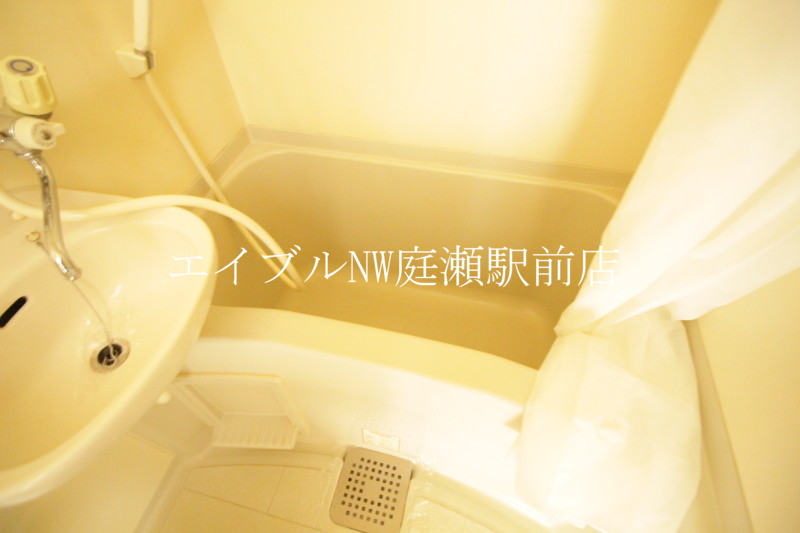 バス・シャワールーム　バスルーム