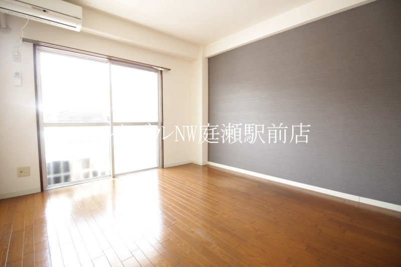 居室・リビング　居室