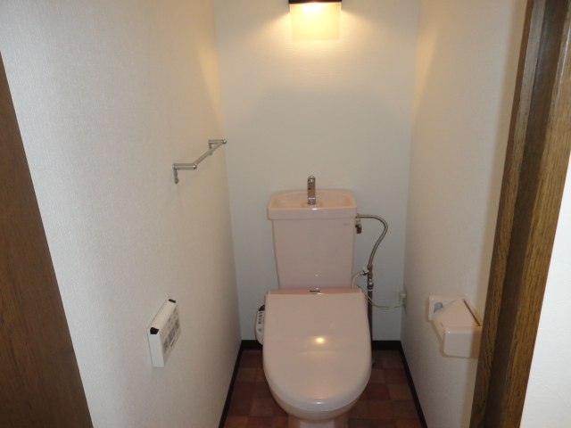 プレステージ栗林のトイレ写真