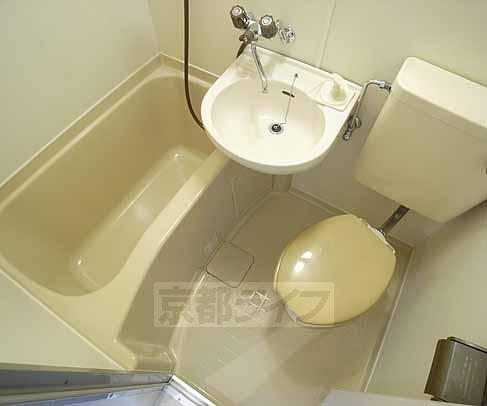 バス・シャワールーム　ユニットバスです