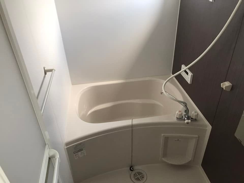 バス・シャワールーム　お風呂でゆったりとバスタイム。