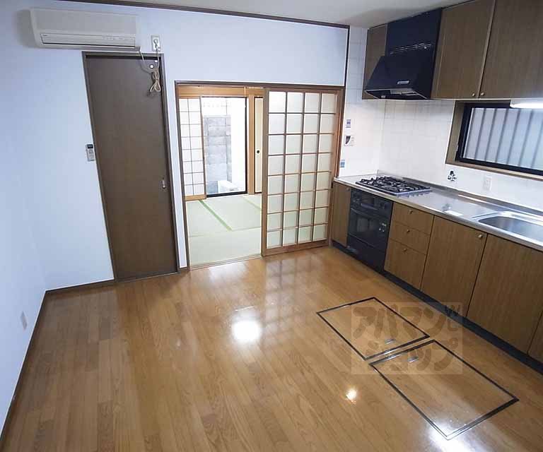 居室・リビング　リビング