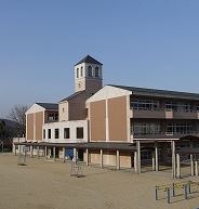 【北九州市八幡東区清田のアパートの小学校】