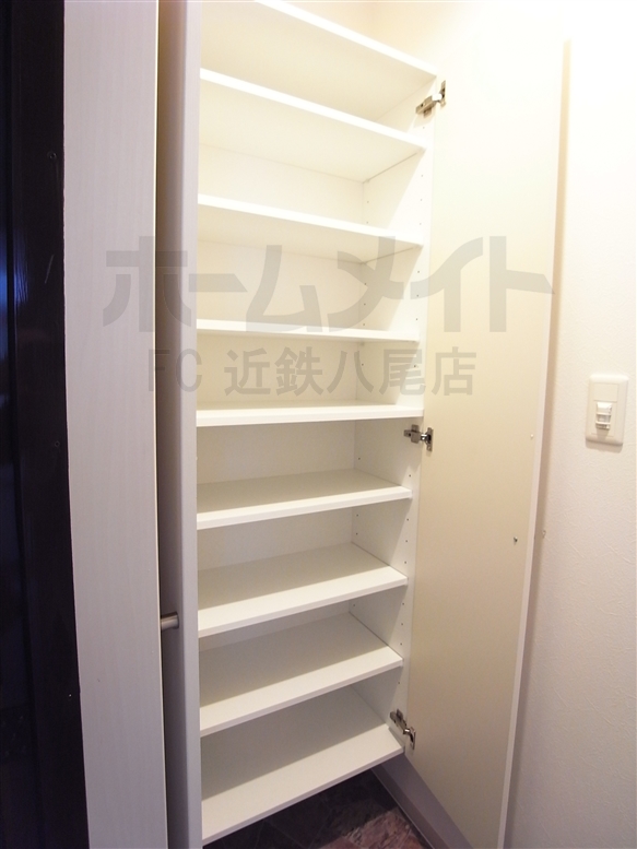 グランソル八尾恩智の玄関写真