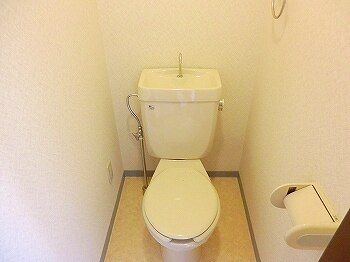 【姫路市南条のアパートのトイレ】