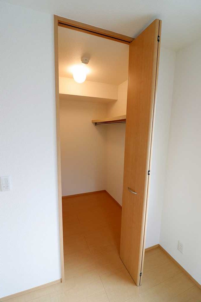 収納　※同物件、別部屋の写真です。