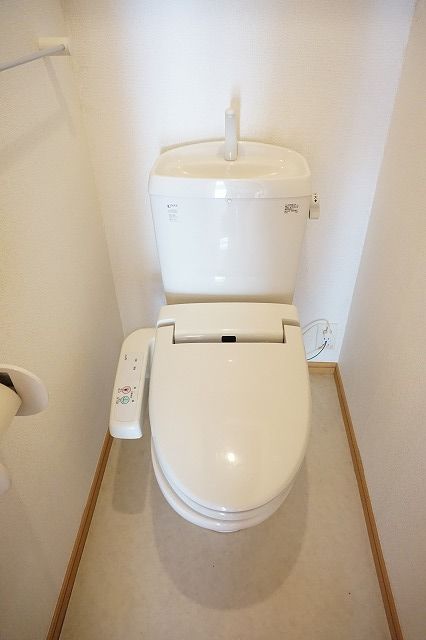 【ソレアード　IIのトイレ】