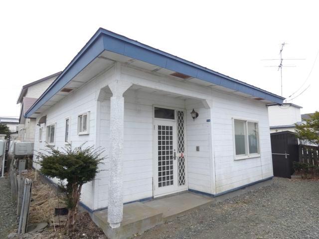 鳥取北１０－８－１４貸家の建物外観