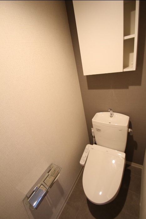 【足立区六町のマンションのトイレ】