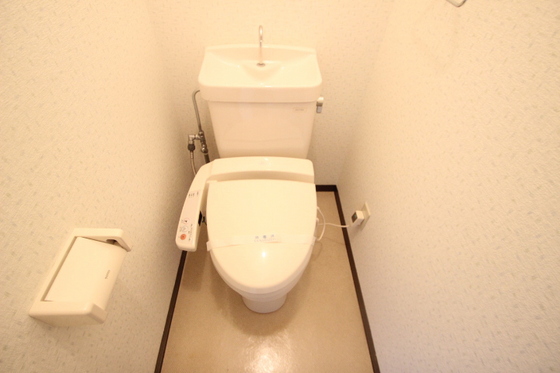 トイレ　※別号室のお写真です。