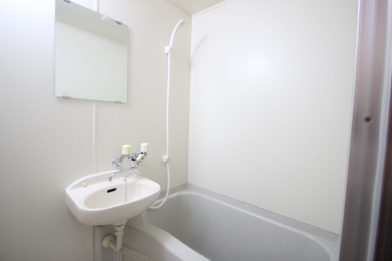 洗面設備　※別号室のお写真です。