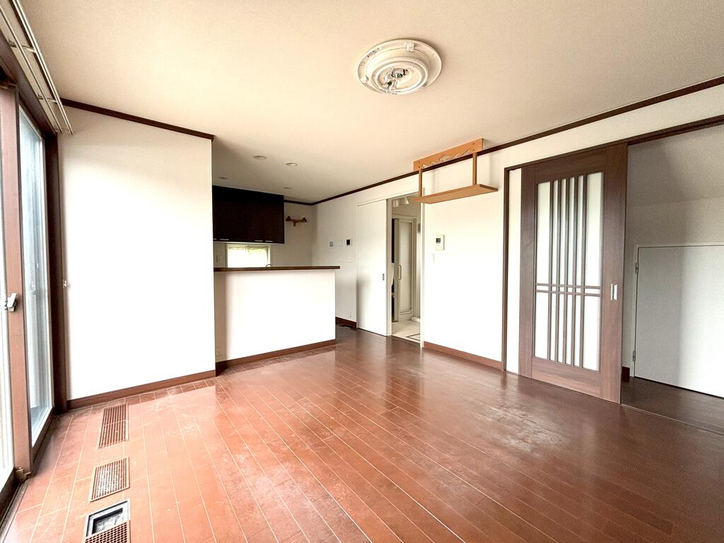 EVER GREEN富士岡戸建の居間写真