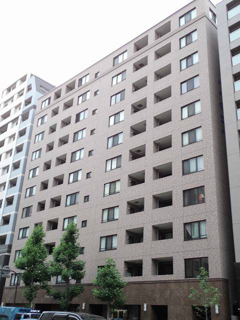 【リーガル京都烏丸通りの建物外観】