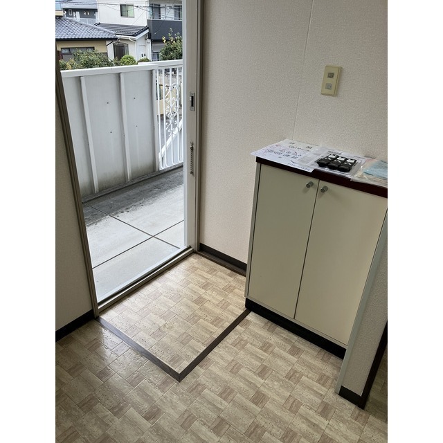 その他　共用部廊下を望む