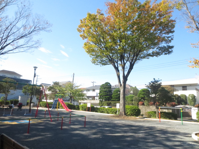 公園　柿の木台第二公園（公園）まで74m
