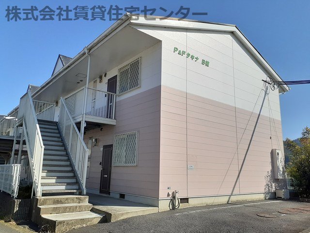 Ｐ＆ＦタキナＢの建物外観