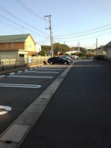 【マーベラス・フランの駐車場】