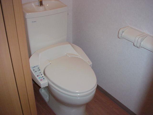 トイレ　シャワー付トイレ