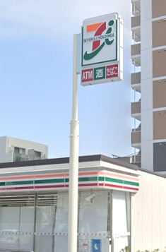コンビニ　セブンイレブン 大阪太子橋１丁目店（コンビニ）まで352m