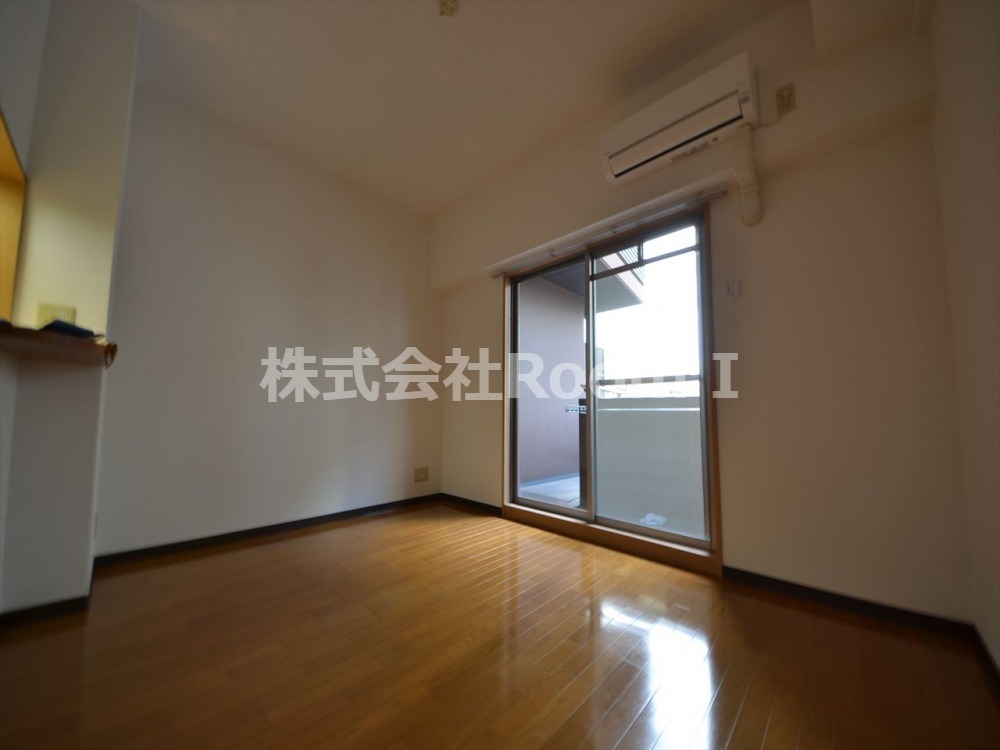 居室・リビング　ゆったり過ごせる居間です