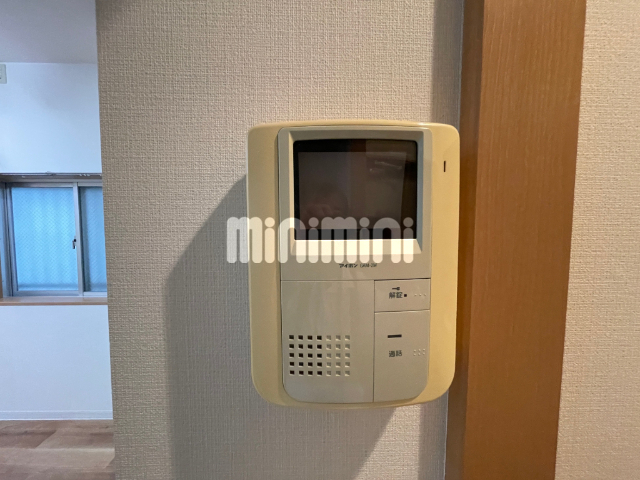 セキュリティ　モニター付きインターホン