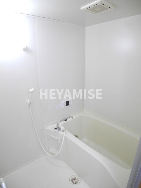 バス・シャワールーム　※反転タイプのお部屋写真です。現況を優先します※