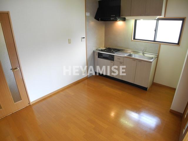 居室・リビング　※反転タイプのお部屋写真です。現況を優先します※