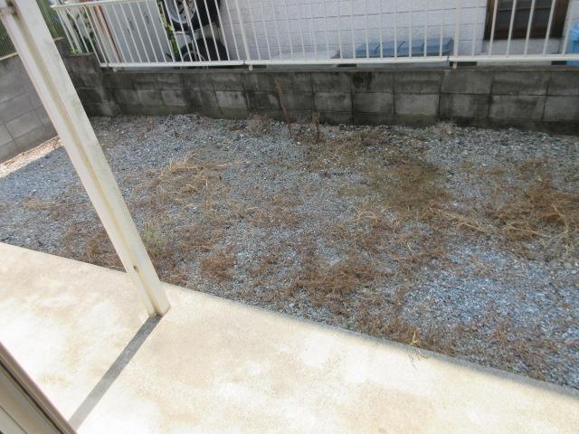 庭　広い庭あり