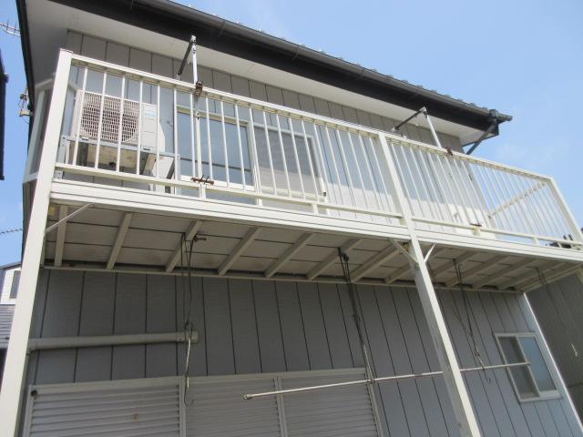 建物外観　2棟立地奥