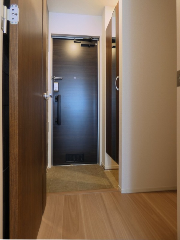 玄関　図面と現状に相違がある場合には現状を優先