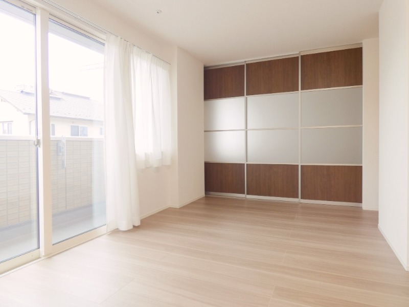 居室・リビング　図面と現状に相違がある場合には現状を優先