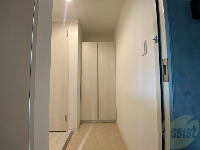 玄関　玄関にはシューズボックスもあって便利そう！