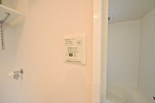 その他設備　浴室乾燥機付き