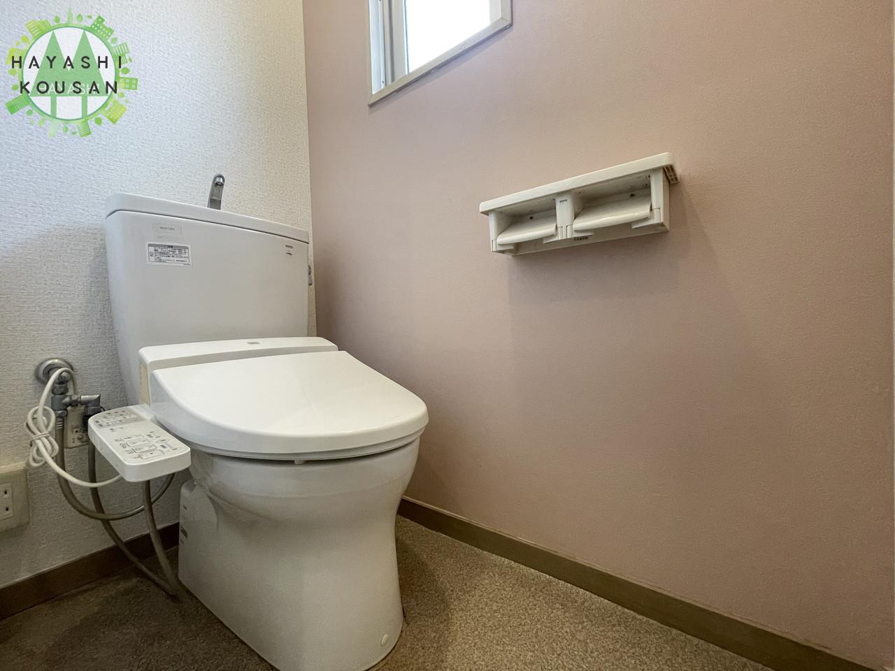 トイレ　温水洗浄便座