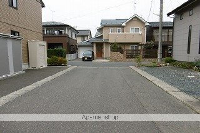 その他　周辺道路（その他）まで0m