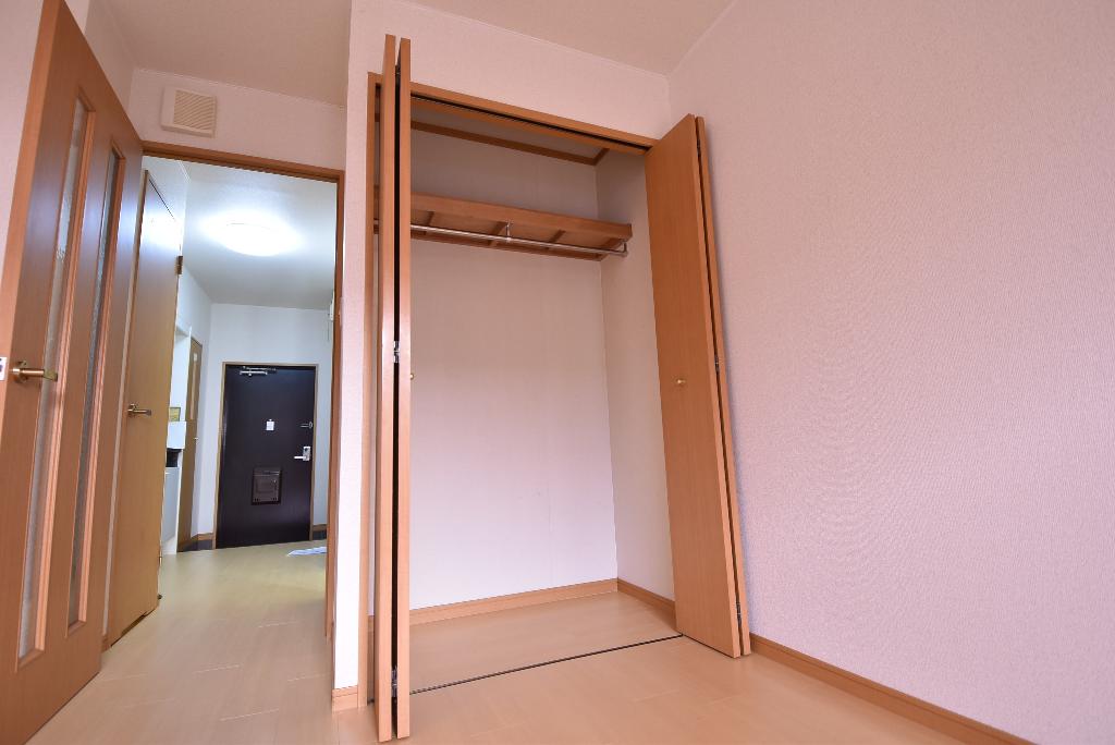 収納　クローゼット