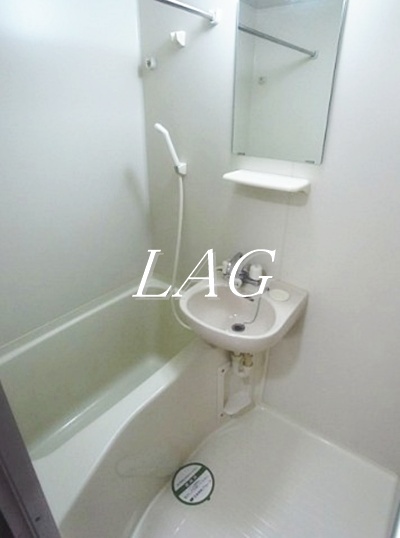 バス・シャワールーム　お風呂です。