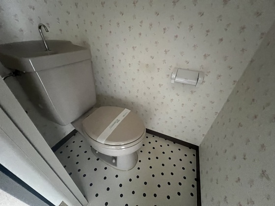 トイレ　※別部屋の写真です