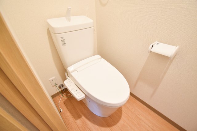 トイレ　清潔感があるトイレです。入るとホッとする、そんな空間。