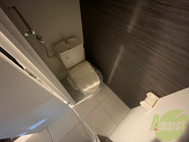 トイレ　ウォシュレット機能がついたトイレです。安心して使用できます。